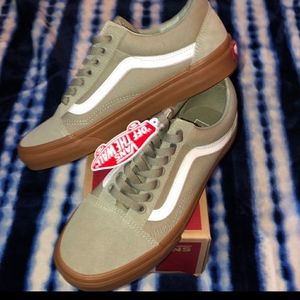 NIB VANS Old School Tan Skate Shoe with Gum sole